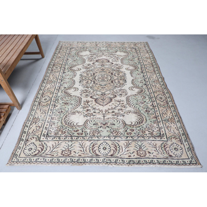 Tapis turc rétro vert et beige tissé à la main avec motif ethnique unique pour la décoration intérieure