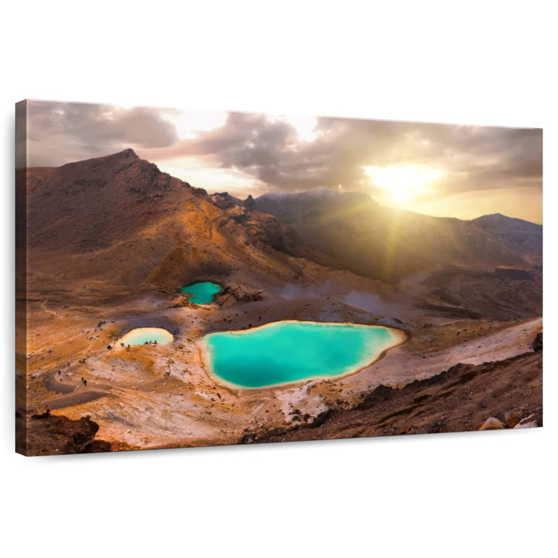 Kavia Sunkissed Emerald Lakes, 16" H x 24" W