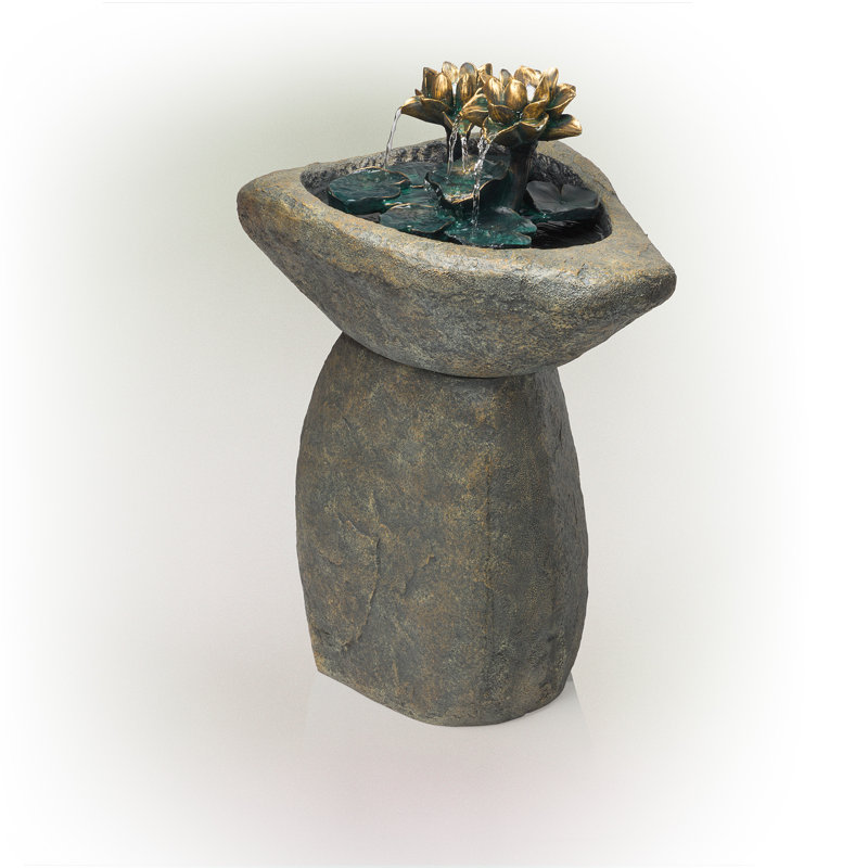 Fontaine en béton avec éclairage lotus Scala