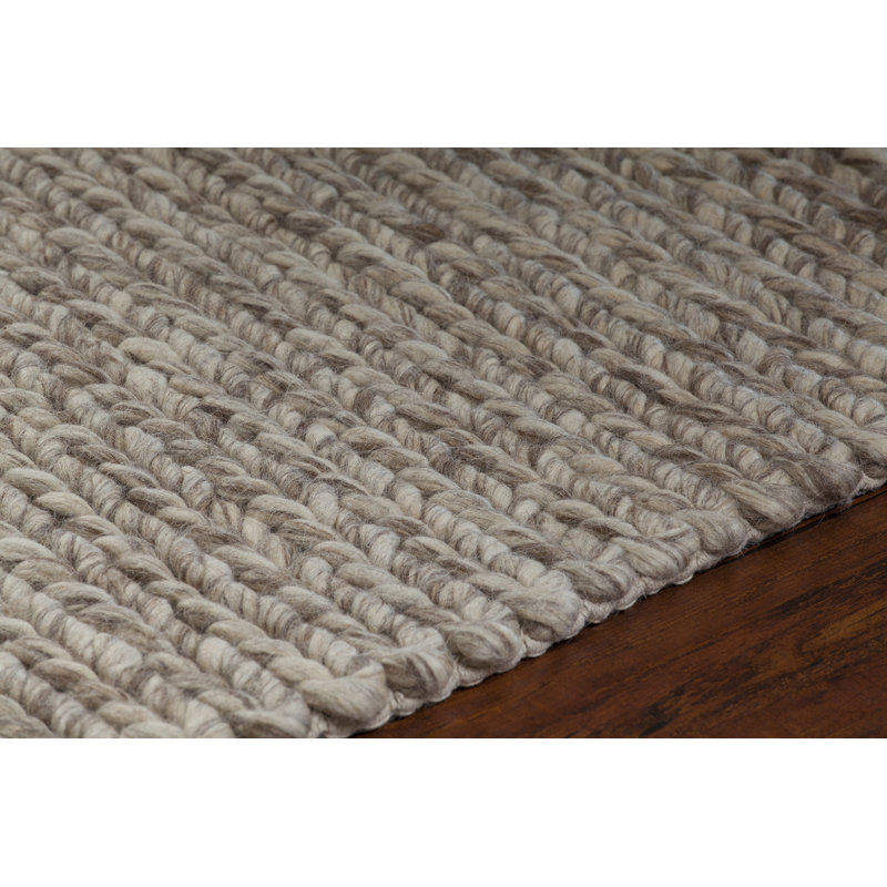 Valencia Wool Area Rug in Beige, 7'9" x 10'6"