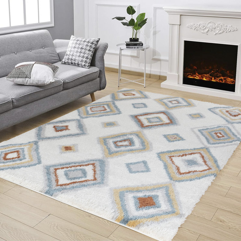 Ivory Geometric Shag Rug with Stain-Resistant Synthetic Fibers, 5' x 7'