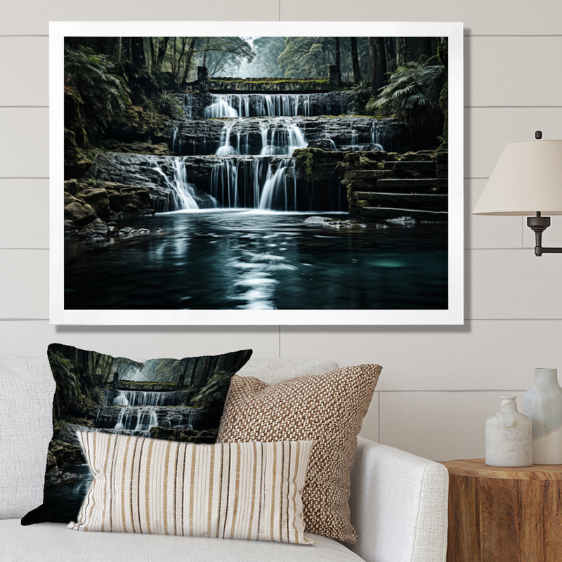 Cascade éternelle I - impression sur toile, H 16 po x l 32 po x P 1 po, Cadre blanc