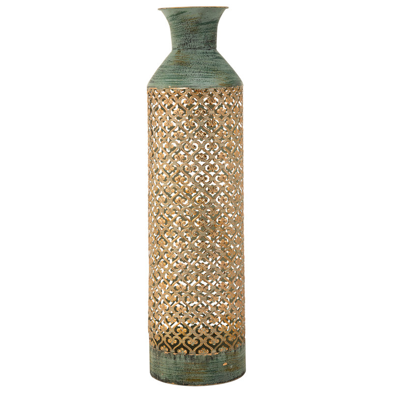 Breven Iron Decorative Bottle