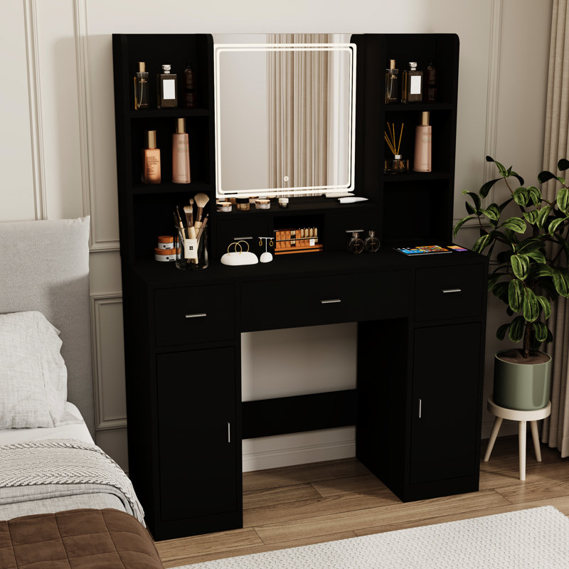 Coiffeuse avec rangement efficace pour les cosmétiques et les bijoux dans les compartiments cachés jaunes chauds de la chambre