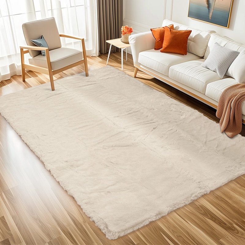 Sumana Faux Fur Washable Indoor Rug, Rectangle 4' x 6'