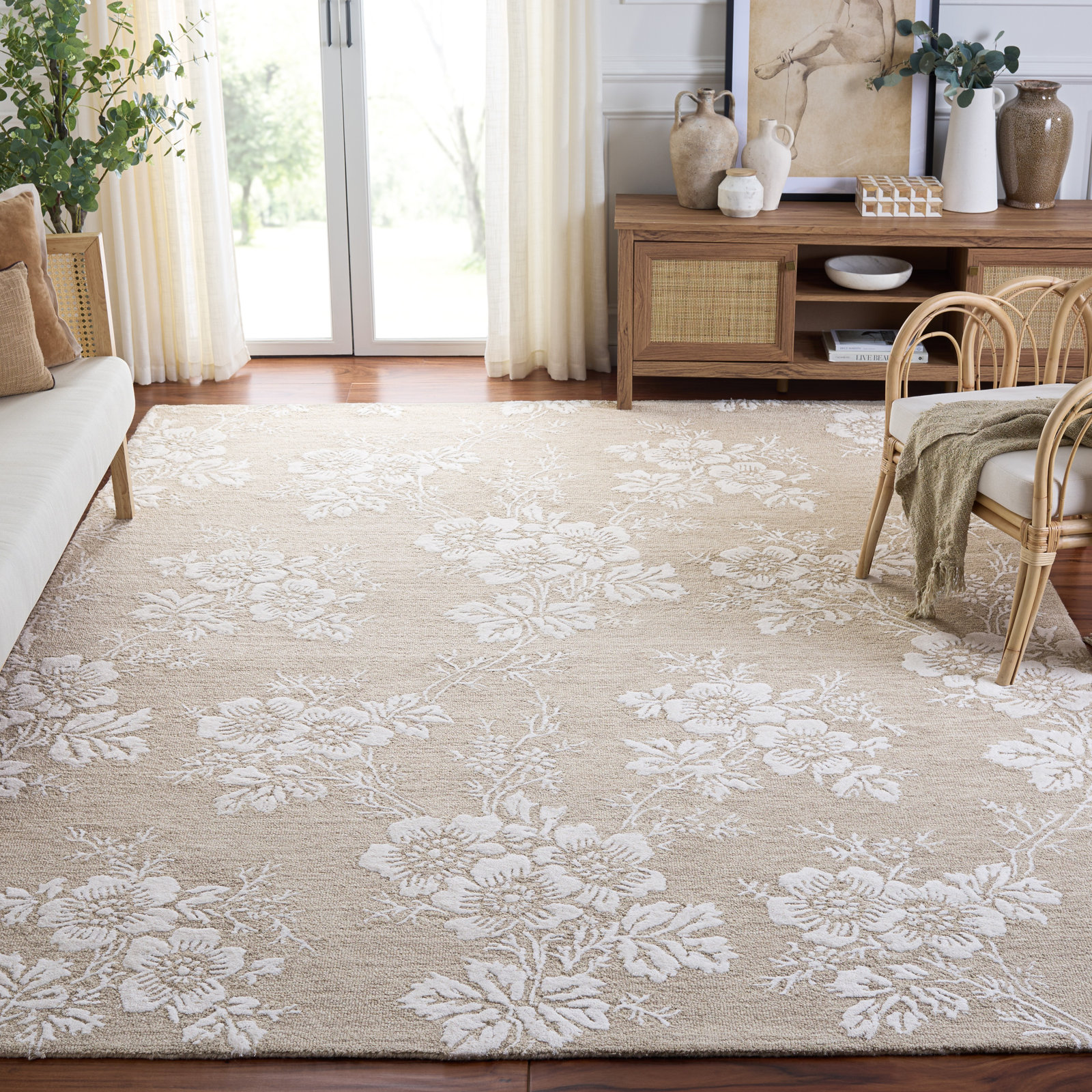 Hand-Tufted Wool Floral Rug, Rectangle 8' x 10'
