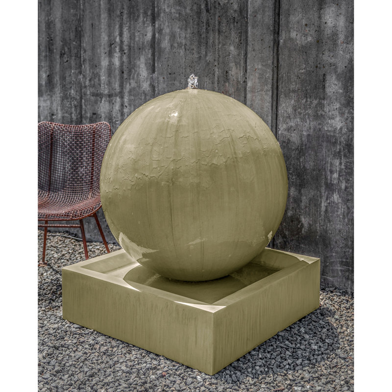 Fountain, English Moss