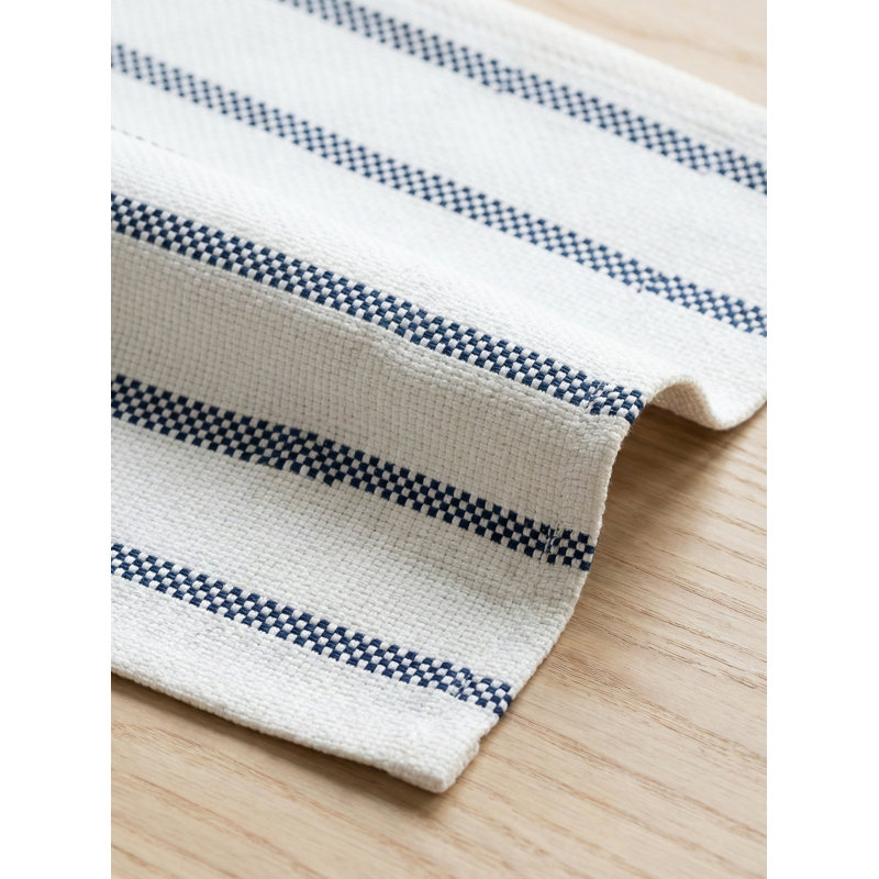 Chemin de table intérieur / extérieur bleu marine à rayures Regatta 14 x 72 po, Navy Blue
