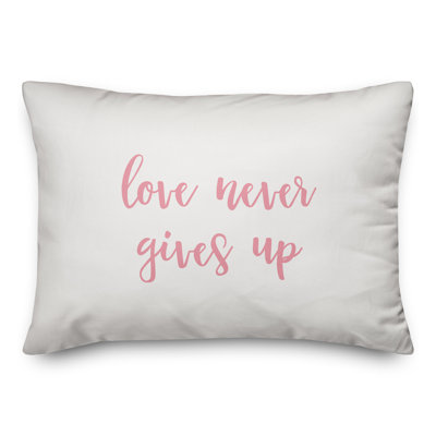  Coussin Love Love Gives Up