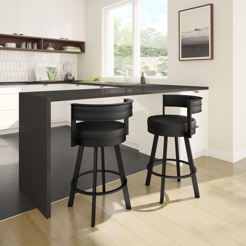 Tabouret de bar et de comptoir pivotant Matthews, Tabouret de bar (siège d'une hauteur de 30 po), Noir, Similicuir noir