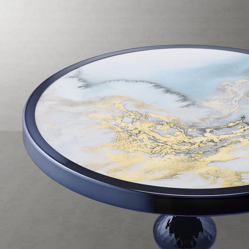 Table d'appoint Cheryll en métal avec plateau à motif marbre océan et piètement martelé