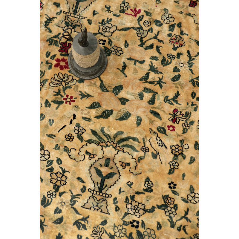 Agra Hand Knotted Wool Floral Area Rug