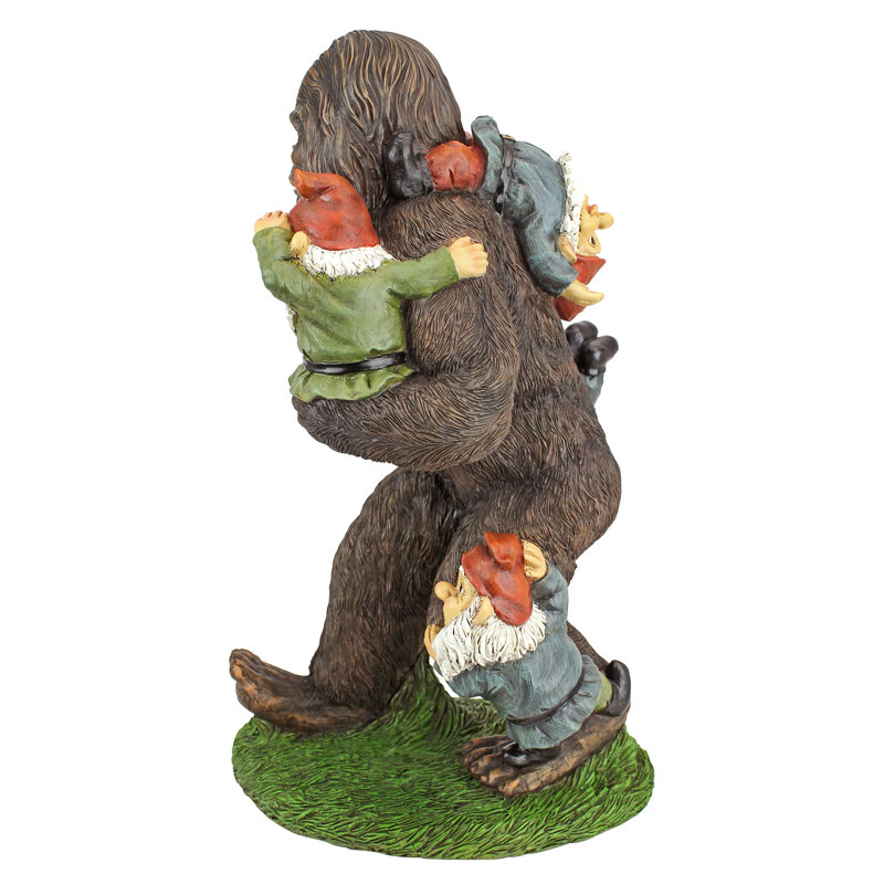 Statue Schlepping the Garden Gnomes Bigfoot
