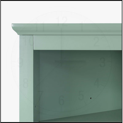 Armoire triangulaire polyvalente avec plusieurs options de rangement pour différentes pièces