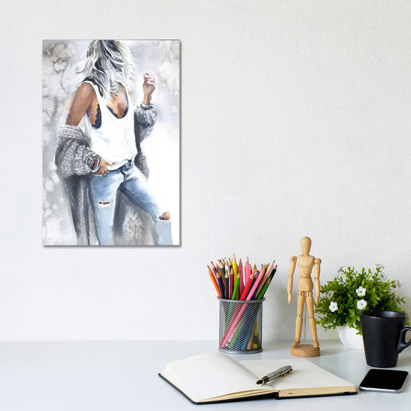 «Woman IV» par Marina Ignatova, impression sur toile tendue, H 12 po x l 8 po x P 0,75 po