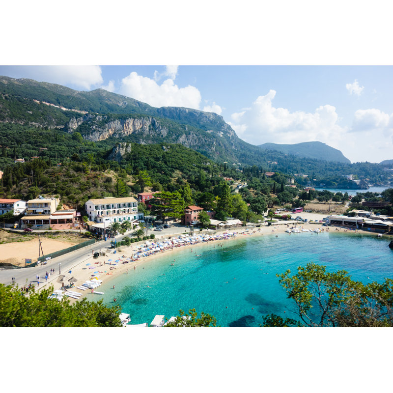 Corfou Paleokastritsa Beach par Angelafoto, H 12 po x l 18 po