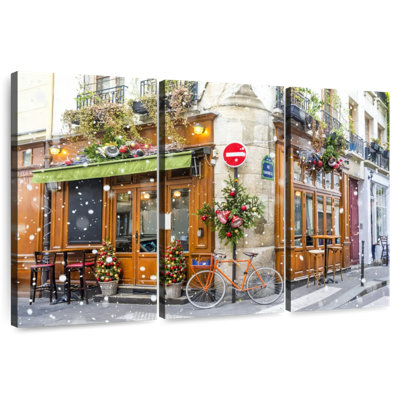 Christmas In French Cafe