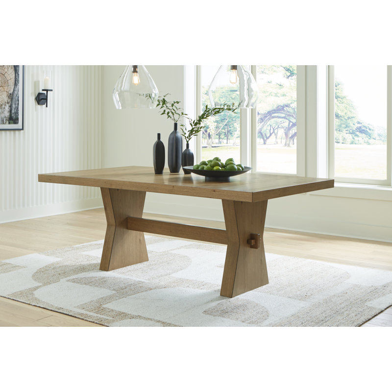 Biseye Dining Table
