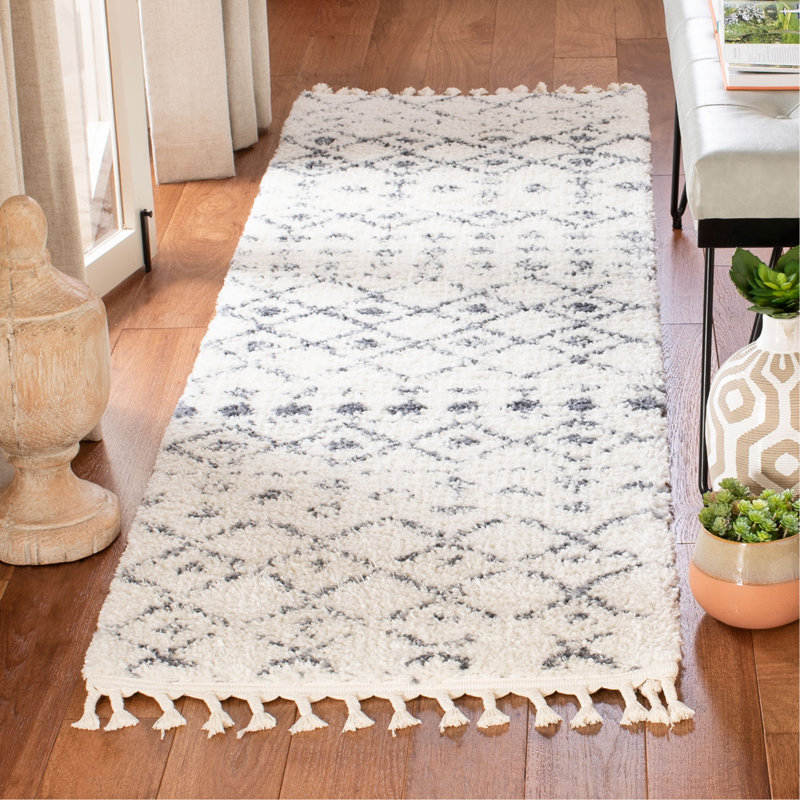 Triplett Fringe Shag Performance Geometric Rug, Runner 2'2" x 22'