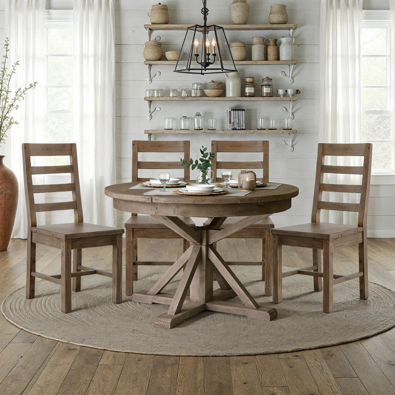 Table de salle à manger en bois de pin massif Centerville, Chêne