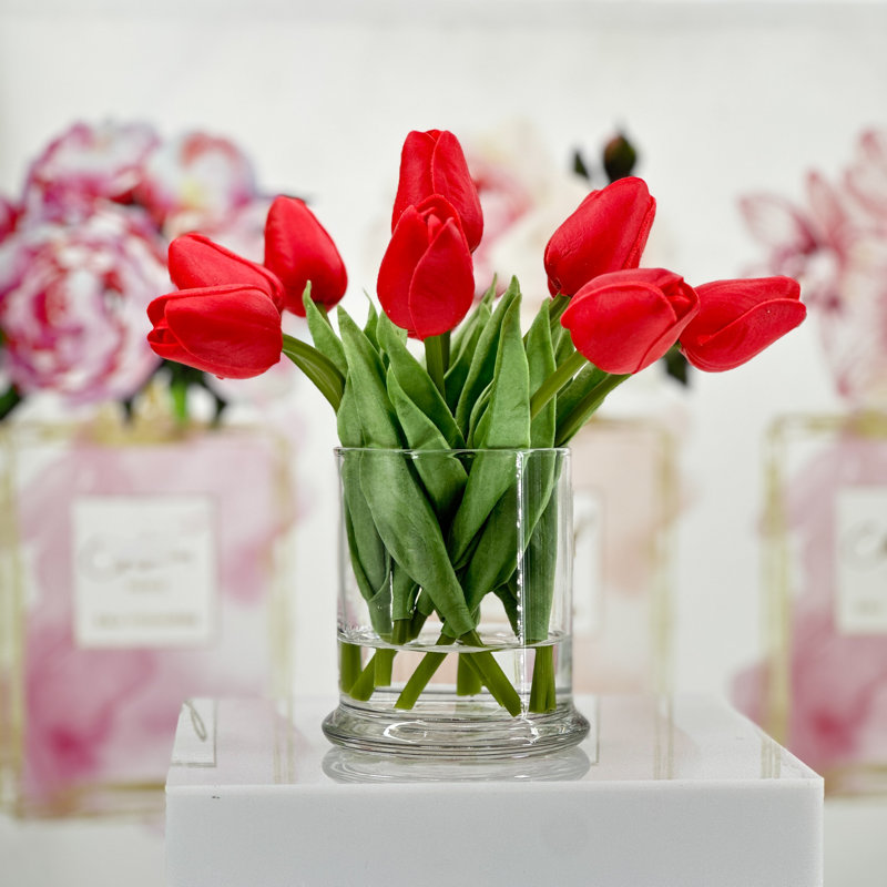 Petite tête en faux tulipes dans un vase, centre de table de petite taille, Rouge