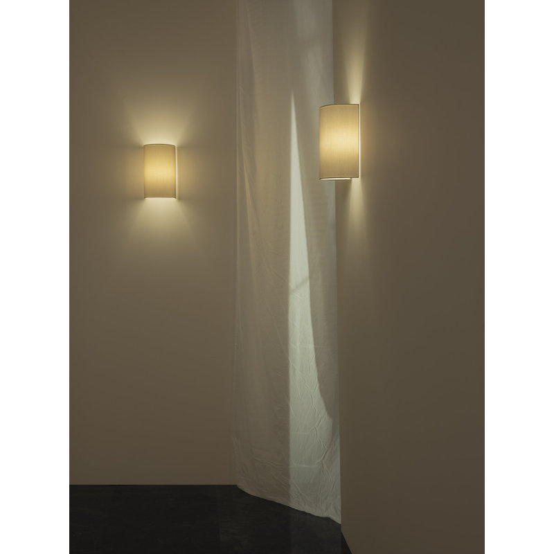 Singular Wall Lamp