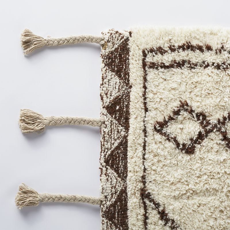 Prima Moroccan Wool Tassel Area Rug, Rectangle 6' x 9'