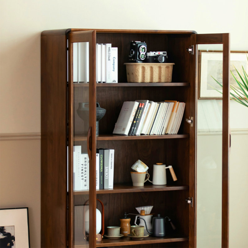 Bibliothèque simple de style nordique