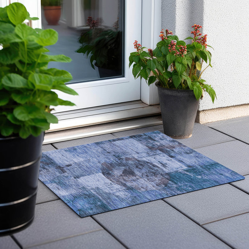 Tapis bleu intérieur / extérieur lavable à la machine Xhevrie, Rectangle 1 pi 8 po x 2 pi 6 po