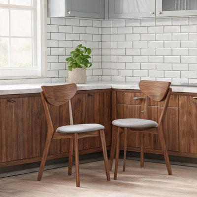 Chaises d'appoint de salle à manger rembourrées grises avec cadre en finition noyer, ensemble de 2 pour une utilisation quotidienne dans la salle à manger de la cuisine