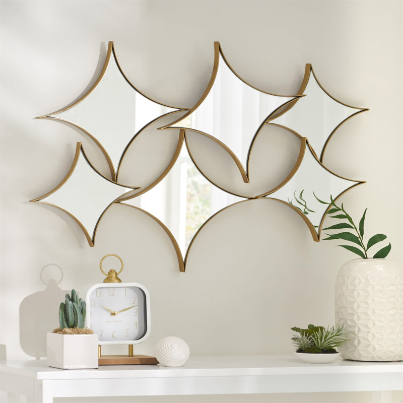 Gold Iron Wall Mirror – Elegant Reflection with Timeless Style