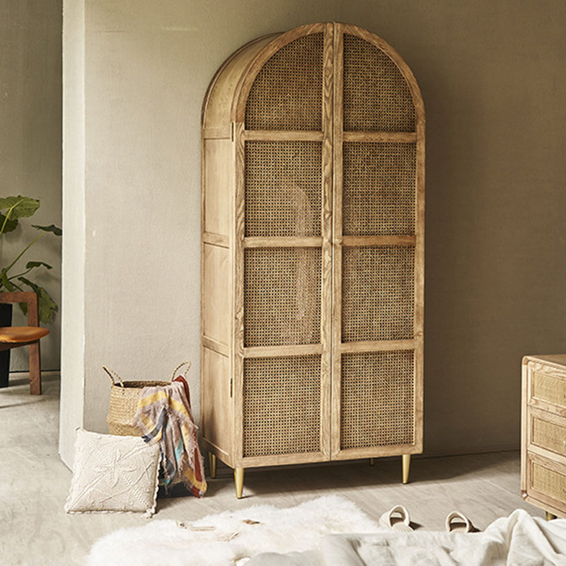 Armoire de rangement en bois et rotin