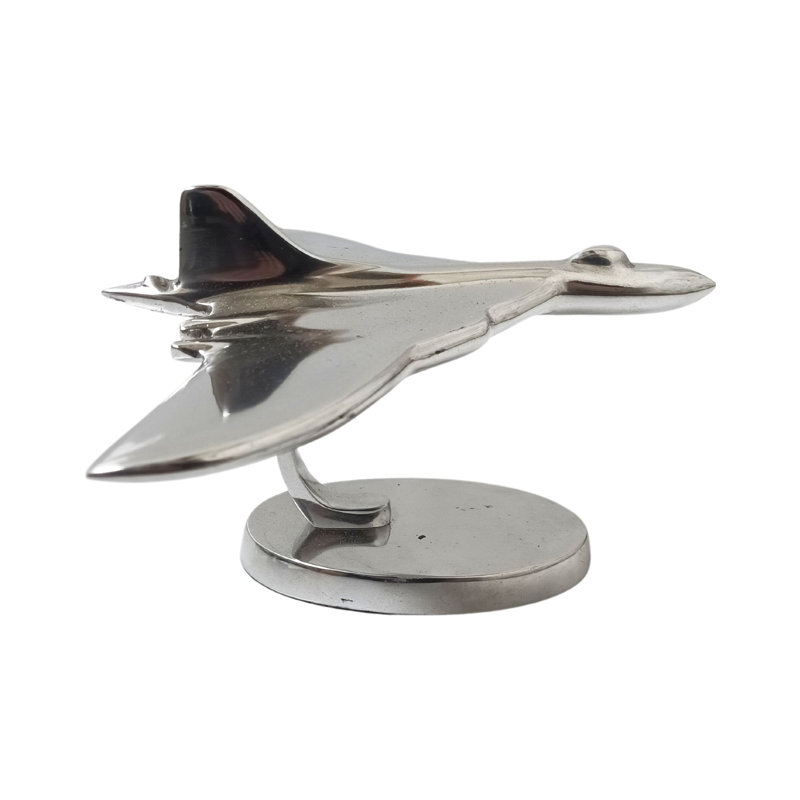 Aletza Figurines & Sculptures