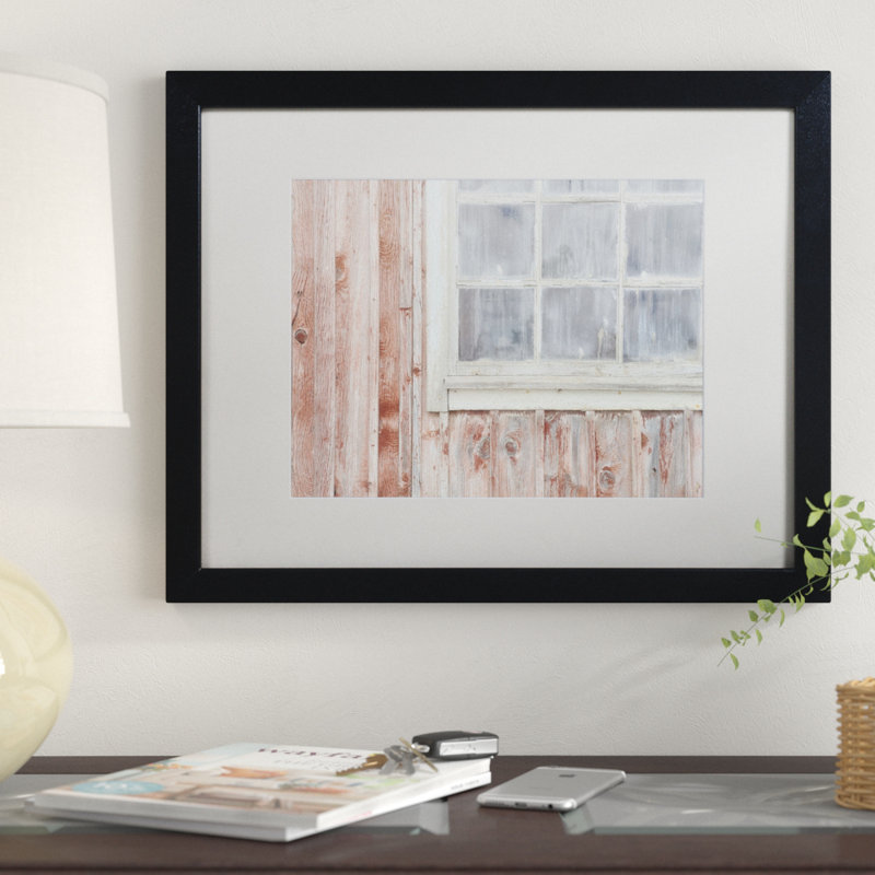 « little windows i », reproduction de photo encadrée, H 16 po x l 20 po x P 0,5 po, Noir