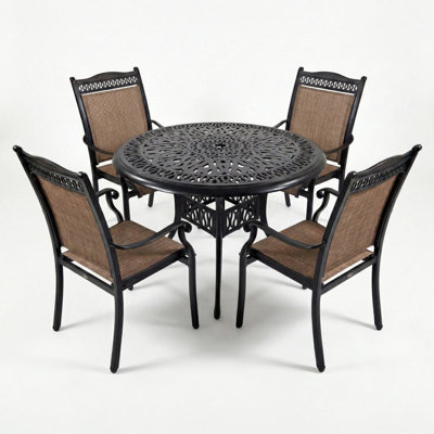 4 - Person Patio Dining Set with Round Table