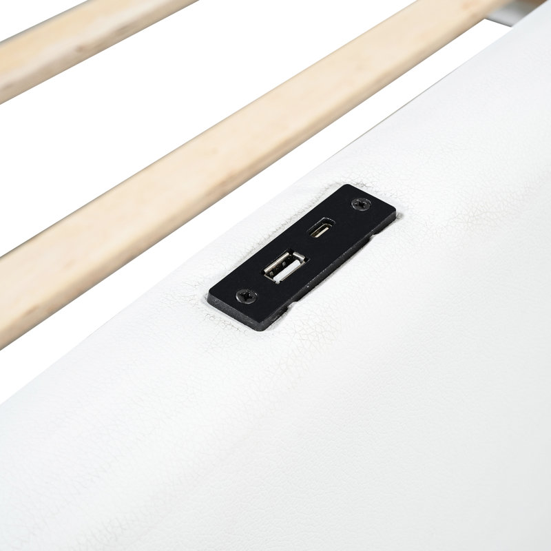 Lit simple tapissier avec garde-corps et charge de type C - Plateforme blanche avancée