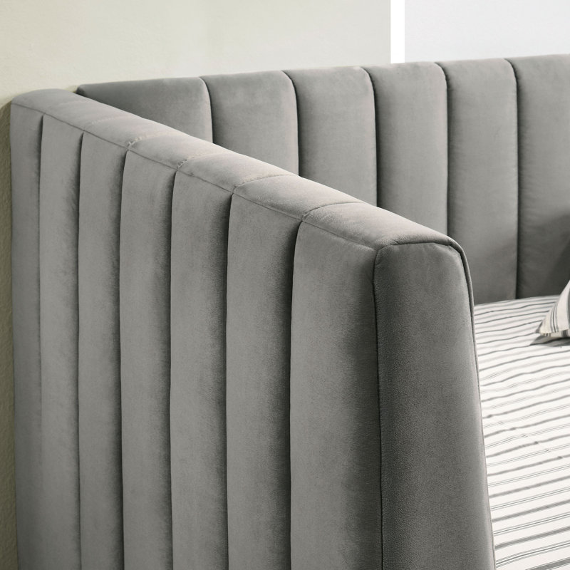 Araujo Upholstered Daybed