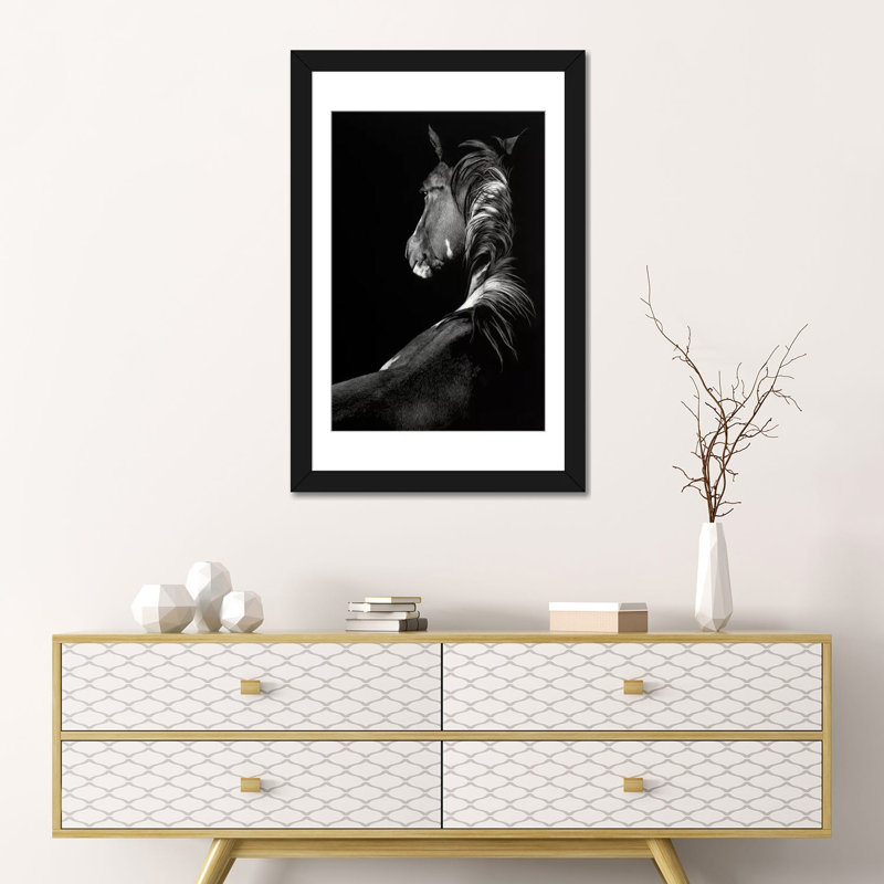 « au dessus », reproduction de photo sur toile, H 32 po x l 24 po x P 1 po, Papier d'art encadré noir, Blanc
