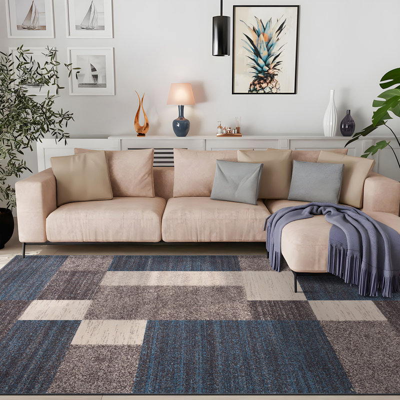Tapis bleu touffeté à motif géométrique Allyne, Rectangle 1 pi 8 po x 2 pi 6 po