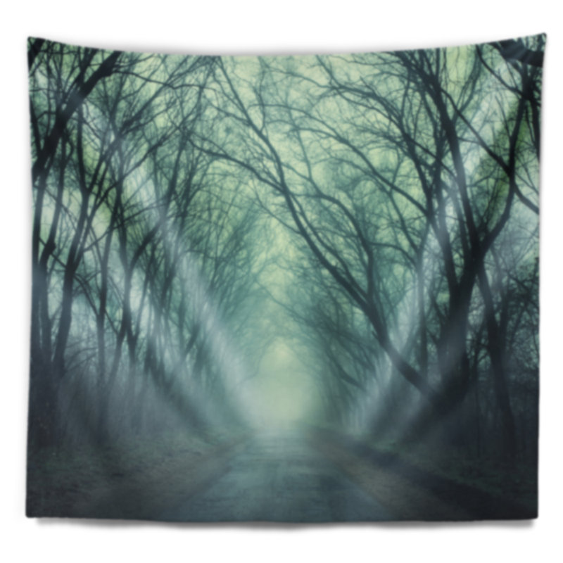 Forêt effrayante avec tapisserie vert clair, H 50 po x l 60 po
