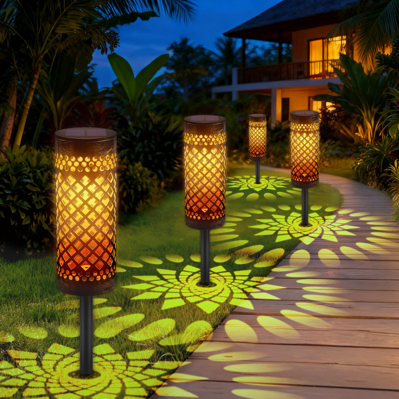 Low Voltage Solar Powered Integrated LED Pathway Light Pack