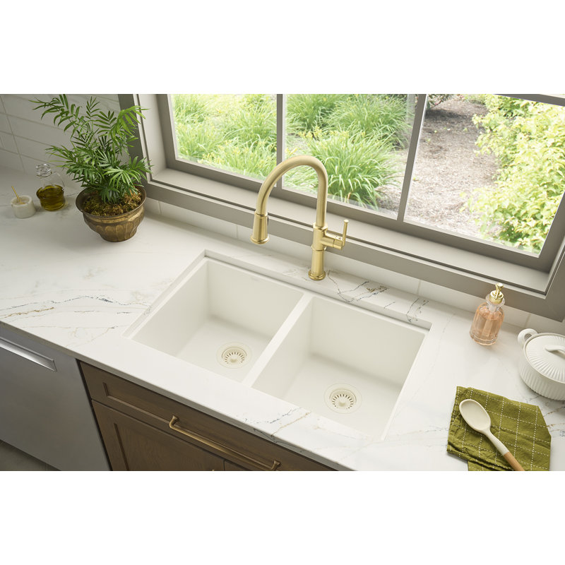 Ruvati Idris Single Handle Pull Down Kitchen Faucet Tall High Arc Gooseneck with Sprayer in Brushed Gold, Matte