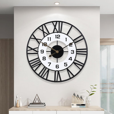 Horloge murale en métal