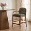 Tabouret de bar rembourré en tissu vert Hertford-109223556