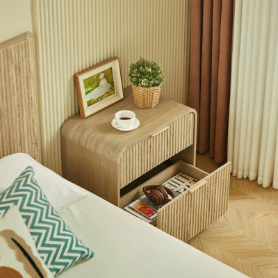 Modern Wavy Fluted Nightstand with 2 Drawers, Curved Outline & Metal Handles, Versatile Bedside Cabinet for Bedroom Living Room,Natural