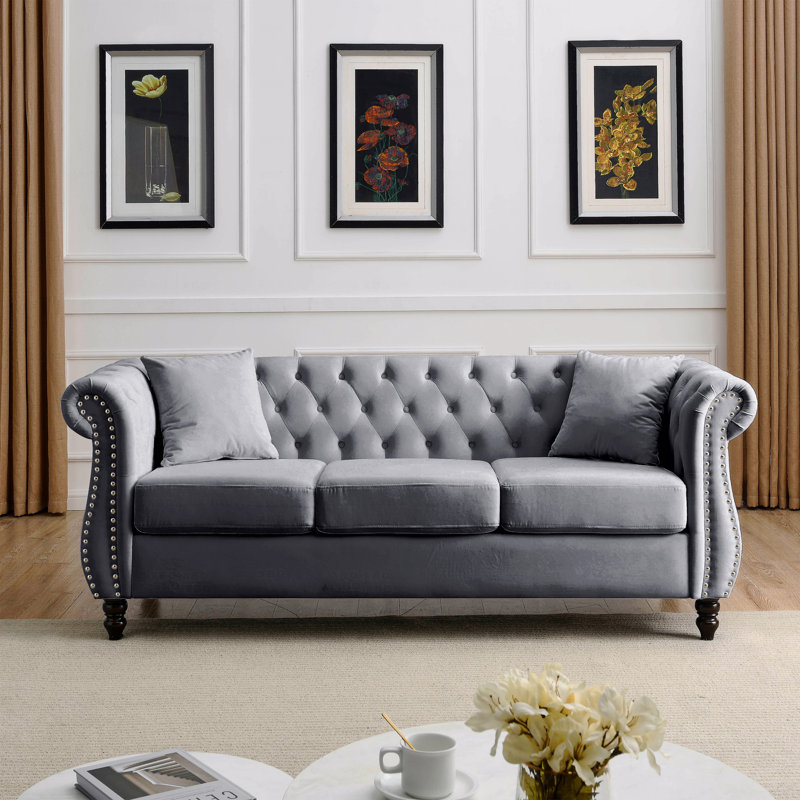 Canapé Chesterfield 80 po en velours gris pour salon, canapé 3 places capitonné avec accoudoirs roulés et tête de clou