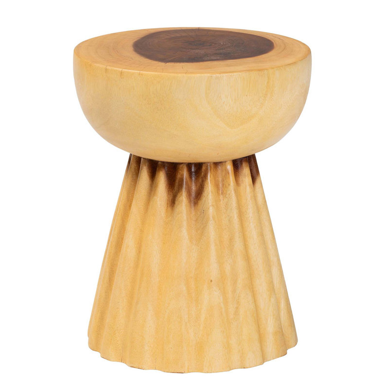Table de bout en bois de suar sculptée à la main avec piédestal sculptural et grain naturel