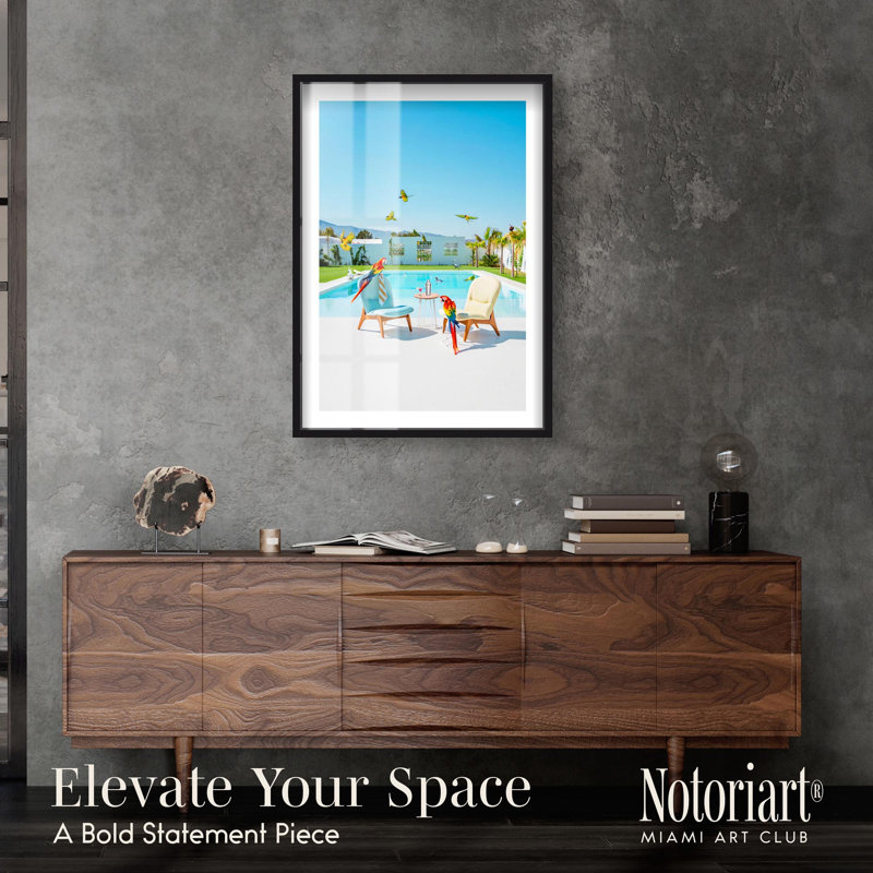 «Parrot Paradise Poolside Shadowbox» par Notoriart, H 37 po x l 25 po, Noir