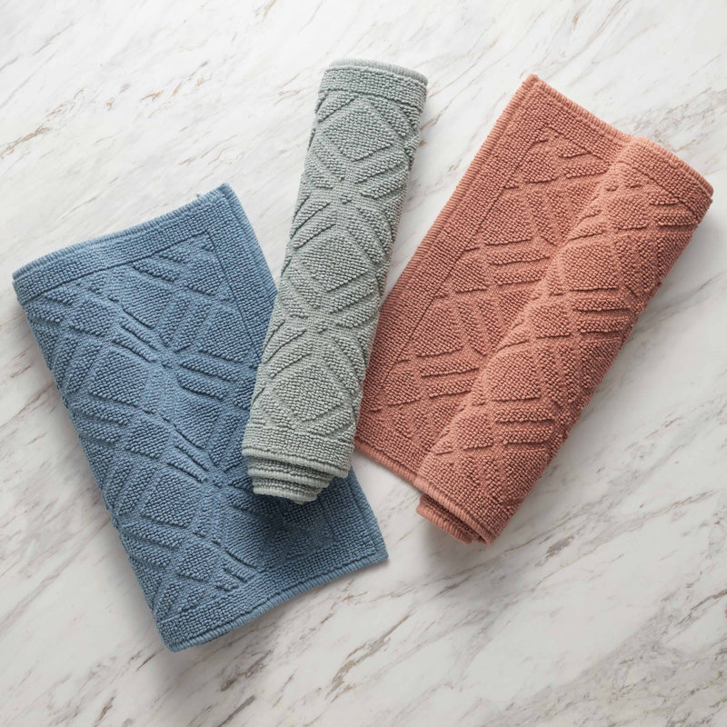 Martex Bath Rug, Geo Clay