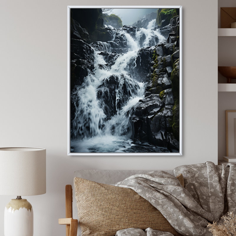 Chute d'eau dynamique sur toile, Cadre flottant blanc, H 20 po x l 12 po x P 1 po
